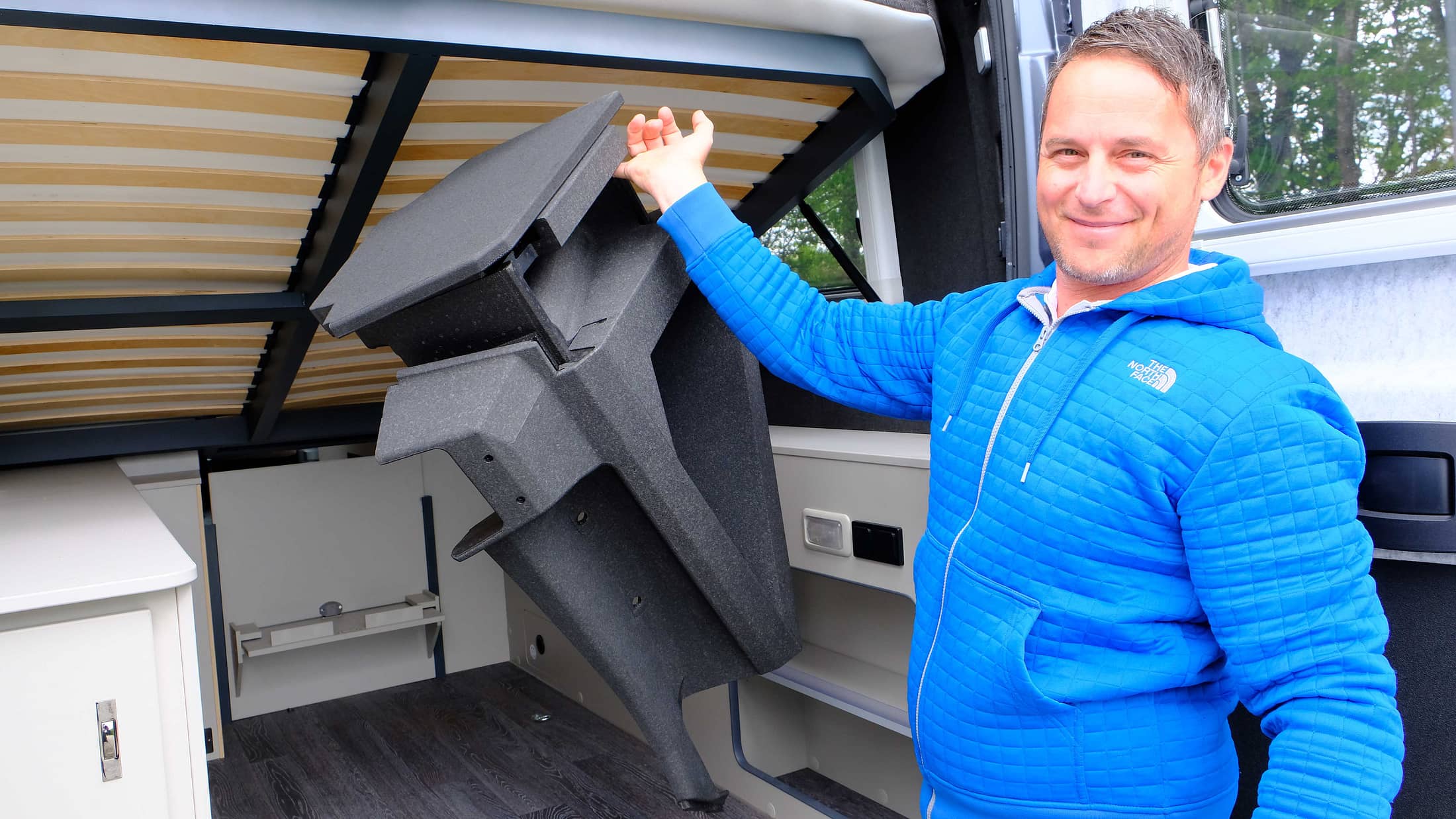 Leichtbau-Revolution im Campingbus: Knaus setzt mit EPP-Möbeln auf Komfort und Zuladung