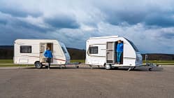 Vergleich Weinsberg CaraOne und LMC Style 400 F