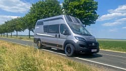 Feld, Straße, Campingbus, Außenansicht, La Strada Avanti EBF (2024)