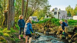 Brunnenbach, Westrand, Natur, Familie