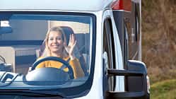 Grüßen im Wohnmobil