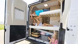 Kinderhochbett, Campingbus, Umfrage, Familie, Urlaub