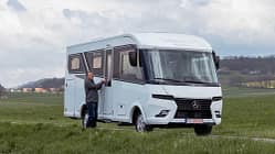 Frankia Neo Liner, Wohnmobil, Integrierter, Außen, Mercedes-Benz Sprinter
