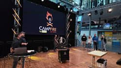 Campfire der Ideen 2027, CMT Stuttgart, Bühne, Besen Campfire der Ideen 2027, CMT Stuttgart, Bühne, Besen