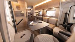 Dethleffs Just Van T5 Wohnmobil mit Face-to-Face-Sitzgruppe im Innenraum