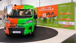 Forster Vantasy V 500 Livin’ up Pro (2027) – Messestand CARAVAN SALON, Bicolor-Lackierung, Sondermodell, Campingbus-Ausstellung