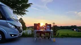 i_Wohnmboilstellplatz_Bad_Waldsee_Sonnenuntergang