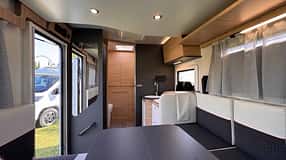 CX 64 Wohnraum, Giottiline Compact CX 64, Wohnmobil, Teilintegriert, Premiere