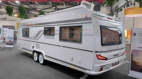 Tandemachser, Wohnwagen, Tabbert Puccini 685 DF Finest Edition, Außen hinten