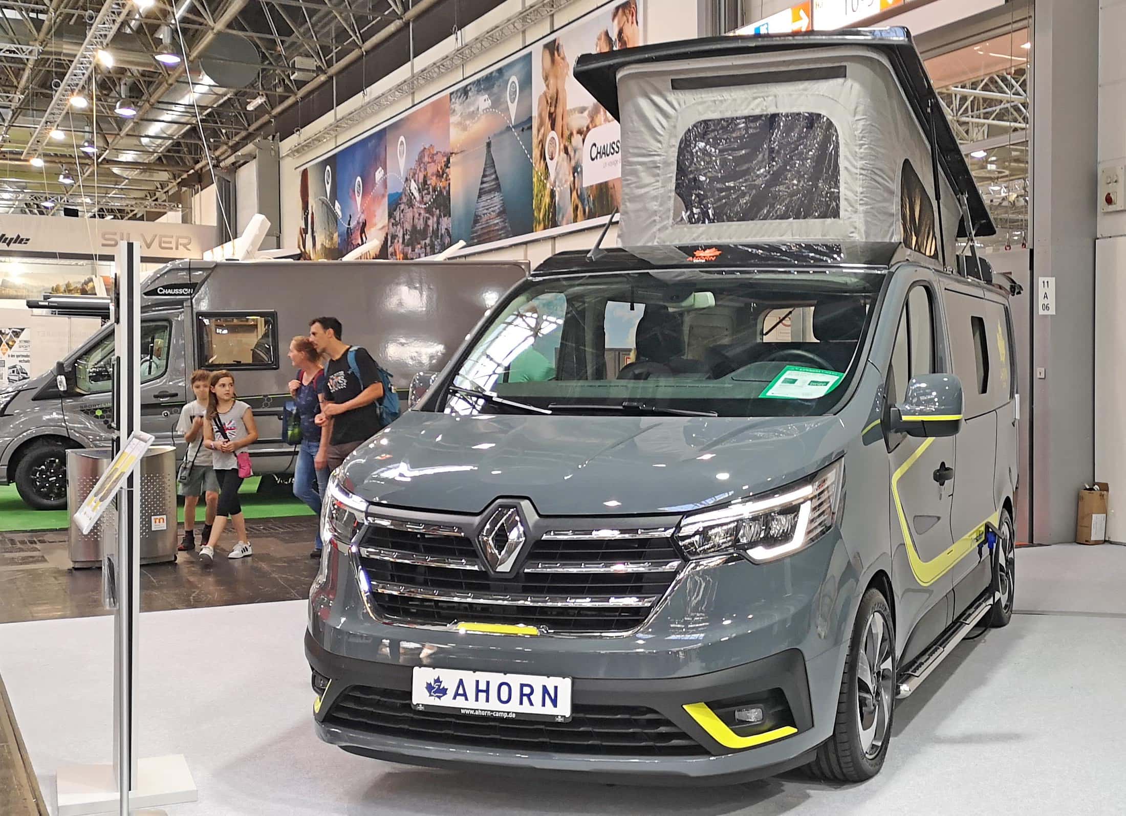 camping schlüsselanhänger Camper, Caravan Schlüsselanhänger von Pickmotion im zierpalast Shop