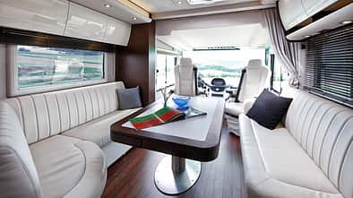 Gemeinsam mit Concorde hat der InterCaravaning-Fachhändler Niesmann Caravaning den ersten Centurion Liner mit Slide-Out entwickelt.