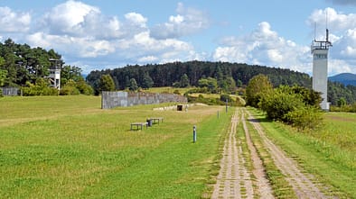 Gedenkstätte Point Alpha mit DDR-Grenzturm