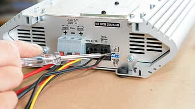 Eine korrekte Ladung beeinflusst die Lebenszeit der Batterie.