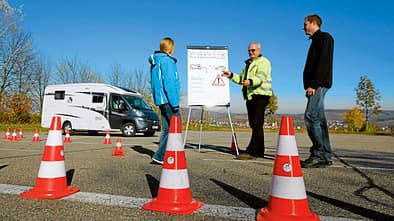 Schritt für Schritt zum Profi-Camper: Mit dem Reisemobil im Straßenverkehr
