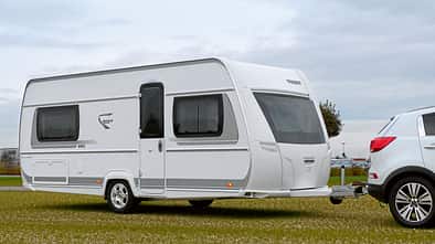 Der neue LFI-Bug und das dezente Dekor haben alle 2015er Fendt.