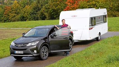 Kompakter Caravan mit Vollausstattung ohne Platzprobleme. 