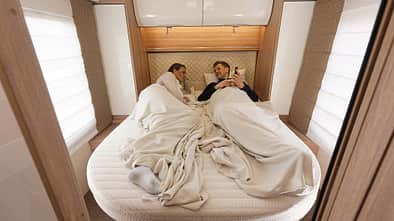 Bürstner Ixeo I 736 