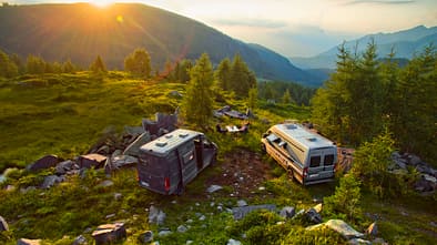 Hobby Vantana 4x4 vs. HRZ Freedom