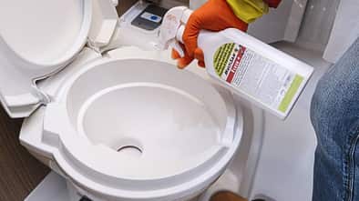 Toilettenpflege Kassettentoilette