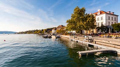 Germany, Baden-Wuerttemberg, Ueberlingen, lakeside promenade