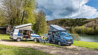 Auf Tour im Oldie Ford Transit Hymercar