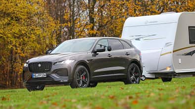 Zugwagen Jaguar F-Pace Totale front rechts