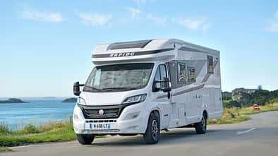Rapido 696 F Teilintegrierter f