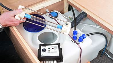 Wassertank reinigen Pulver