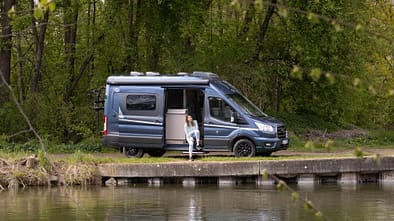 Campingbus, Außenansicht, Wasser, Vanlife