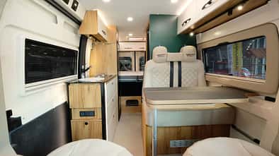 Campingbus Karmann Dexter 580 neues Interieur