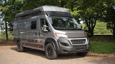 Frontansicht, außen, Campervan, Hochdach