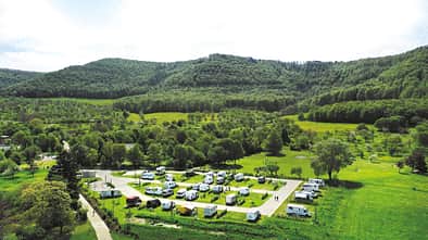 Stellplatz der Panorama-Therme Beuren 