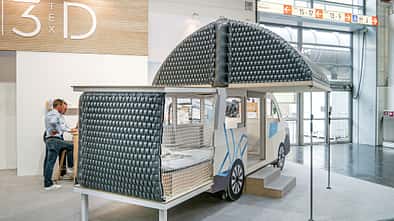 Anschauungsobjekt, Campingbus,Dachzelt, Bett, Heck