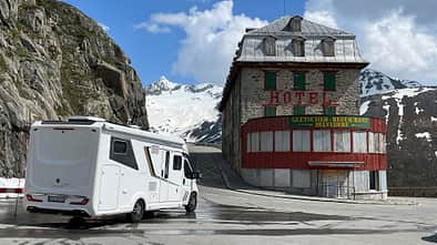 Leser auf Tour Furkapass