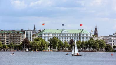 Alster, Fluss, Wasser, Schiffe, Architektur