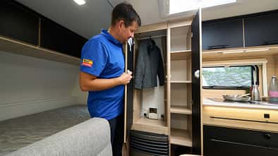 CARAVELAIR SPORT LINE 486 (2025) Schrank f 