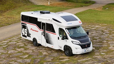 Showcar vom Tuner aus der Luft fotografiert