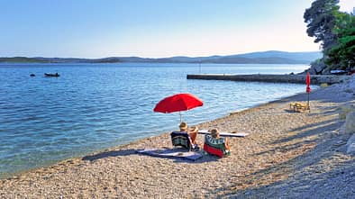 Nevio Camping Strand f