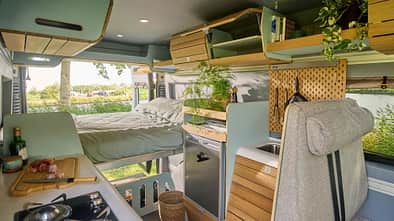 Campingbus, Module, Möbelmodule, modularer Ausbau, hellgrün, Vanjorn Modularer Beispiel-Ausbau von Vanjorn, hellgrün, offenes Konzept