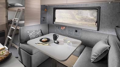 Adria Altea 552 PK 60Y, Sitzgruppe, Stockbetten