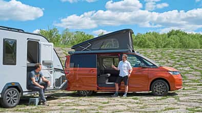 Seitenansicht, Dachzelt, Camper