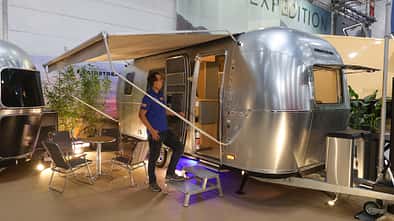 Airstream World Traveler RB22, Wohnwagen, Caravan Salon