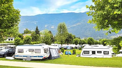 Stellplatz, Ideal Camping Lampele, Parzellen