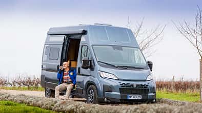 Frontansicht, Karmann Dexter 595, Wohnmobil, Camping, Camperbus