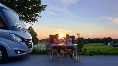 i_Wohnmboilstellplatz_Bad_Waldsee_Sonnenuntergang