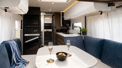 Le Voyageur, Wohnmobil, Sitzgruppe