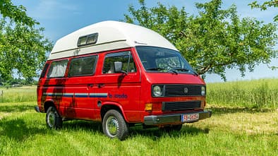 La Strada, HD Ausbau von VW T3, HD, VW T3, rot, 1986, außen La Strada, HD Ausbau von VW T3, HD, VW T3, rot, 1986, außen