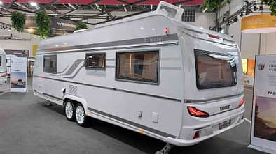 Tandemachser, Wohnwagen, Tabbert Puccini 685 DF Finest Edition, Außen hinten