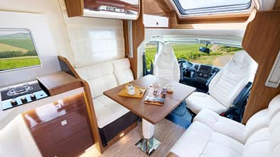 Sitzgruppe, Cockpit, drehbare Pilotensitze