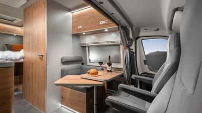 Campingbus Globetraveller 2Z Sitzgruppe